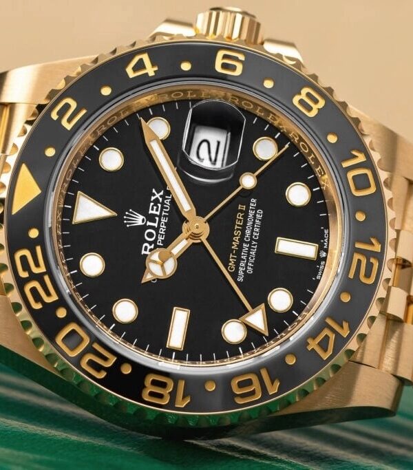 Đồng hồ Rolex GMT-Master II 126718GRNR Mặt đen 40mm