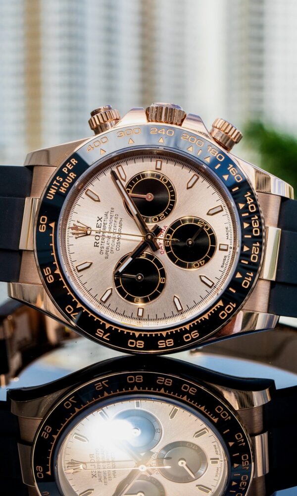 Đồng hồ Rolex Daytona 126515LN Mặt Sundust hồng phớt 40mm